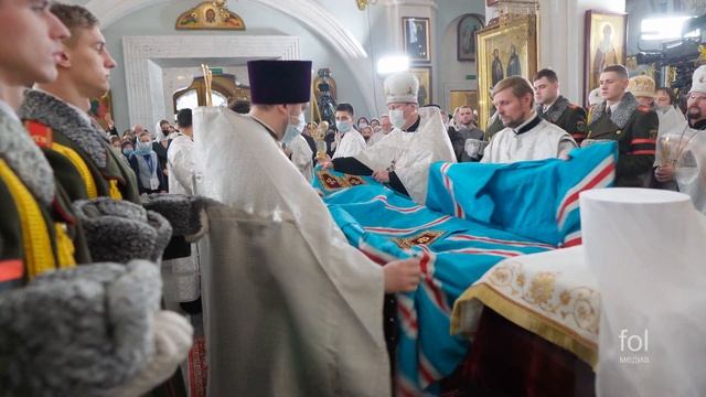 Прощание с Митрополитом Филаретом - крестный ход вокруг собора смотреть онлайн