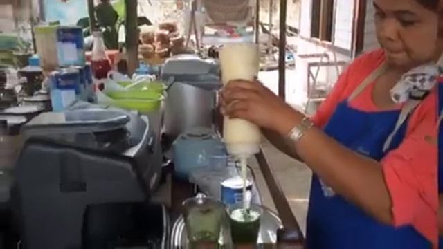 Тайский зелёный чай со льдом смотреть онлайн