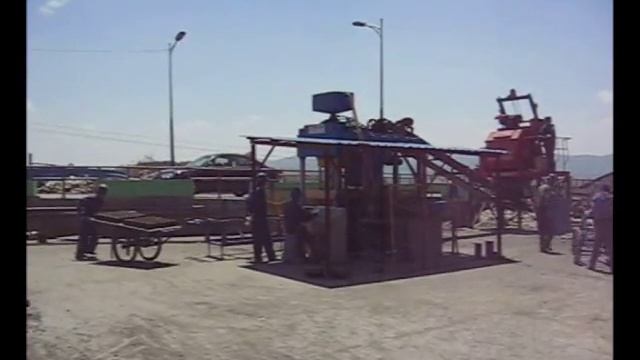 Гиперпресс для кирпича и тротуарной плитки TITAN 850 смотреть онлайн