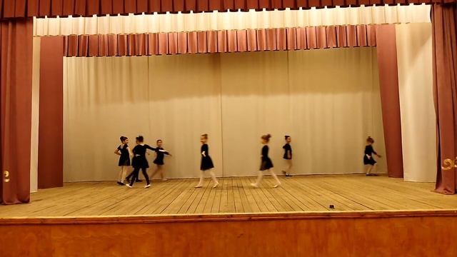 Танцевальный коллектив "Тылсым" - башкирский танец "Баурсак" смотреть онлайн