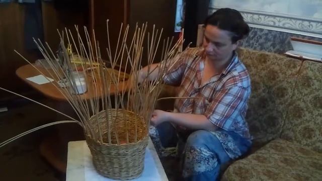 процесс плетения корзины для велосипеда смотреть онлайн