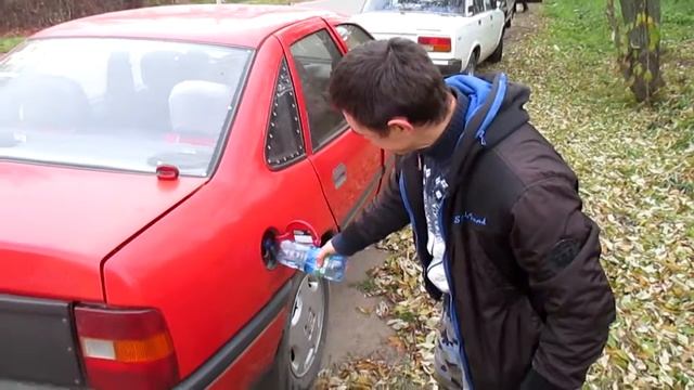 СПИРТ в бензобак. Как избавится от воды (конденсата) в бензобаке смотреть онлайн