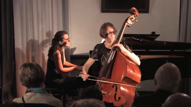 F. Chopin: Nocturne Op. 9, No. 2 - Justyna Grudzińska, Double Bass & Agnieszka Zick, Piano смотреть онлайн