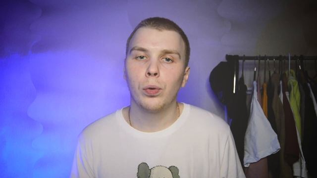 МОДНЫЕ БРЕНДЫ ДЕЛАЮТ ТЕЛЕФОНЫ? / YEEZYMOV ) смотреть онлайн