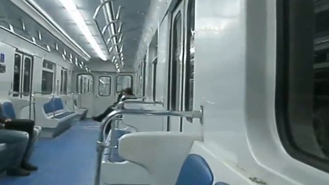 поездка в шикарном VIP метропоезде смотреть онлайн