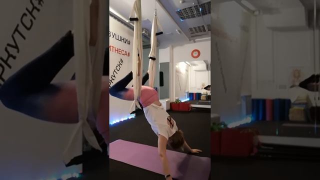 тренировка с гамаком смотреть онлайн