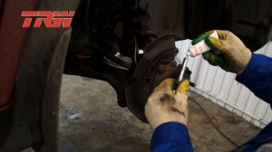 Замена тормозных дисков и колодок компании TRW на автомобиле Toyota Rav4.