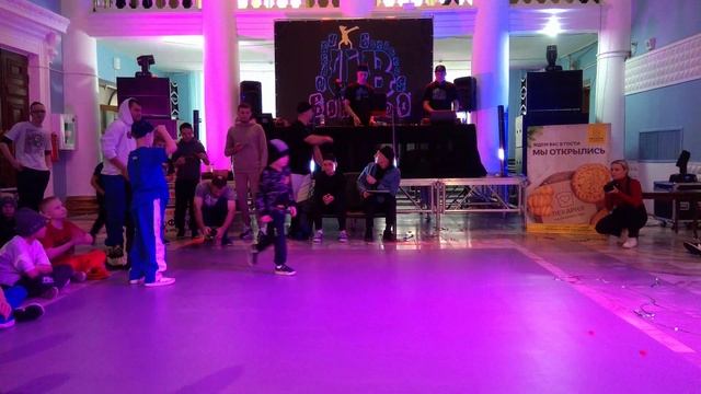Батл 5 - B-Boy's 7-9 лет "URBAN BREAKERS 15 ЛЕТ" 2022 смотреть онлайн