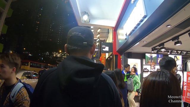 Walking Tour The LATEST CHEAPEST SNEAKER on the planet ! Hong Kong Sneaker street - Travel Guide смотреть онлайн