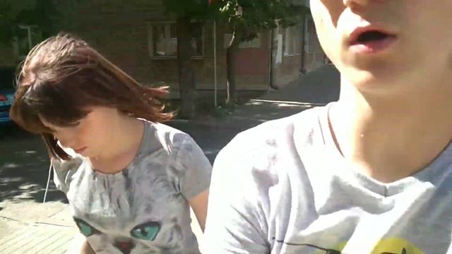 Завёл подругу на аттракцион, (чуть не упала с Super 8)