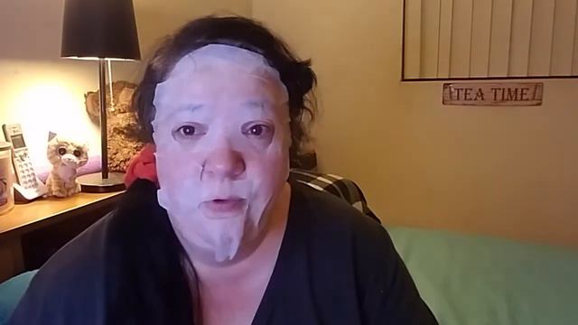 #MaskADay - Day 23 - 10/23/22 - Pomegranate Fabric Mask By Jigott: Angel's In The Sky Brand смотреть онлайн