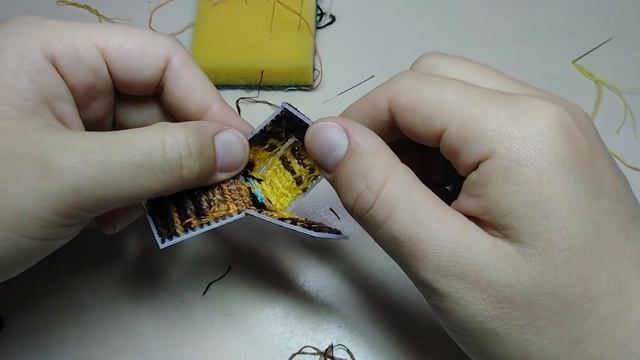 Вышиваю пчелу из майнкрафта смотреть онлайн
