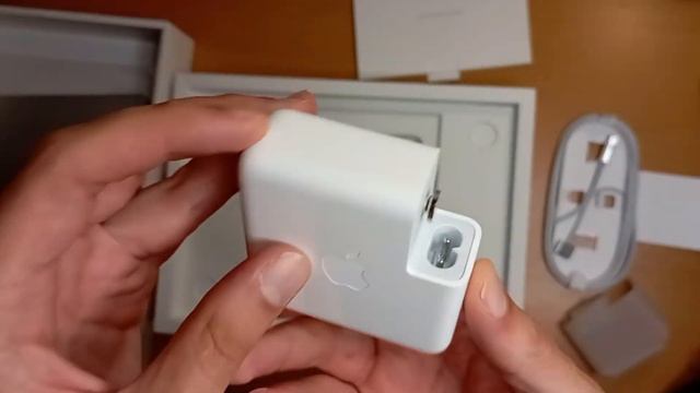 Apple MacBook Pro 14-inch M1 Pro Silver Unboxing