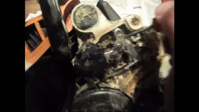 Ремонт бензопилы Stihl MS 250 Часть 1 Замена ручки тормоза цепи