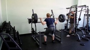 Приседания со штангой на плечах средняя ширина постановки ног техника выполнения