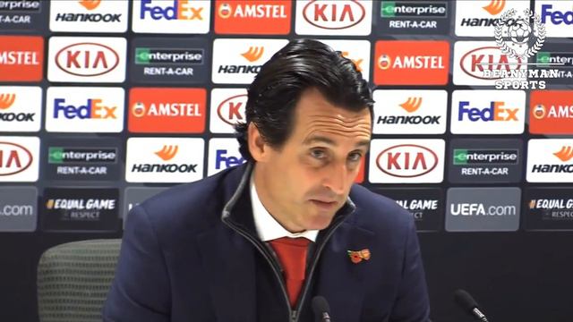 Унаи Эмери на протяжении 49 секунд говорит   'Good Ebening'