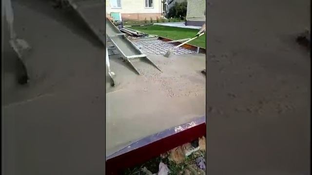 Как залить бетонную плиту на винтовых сваях смотреть онлайн