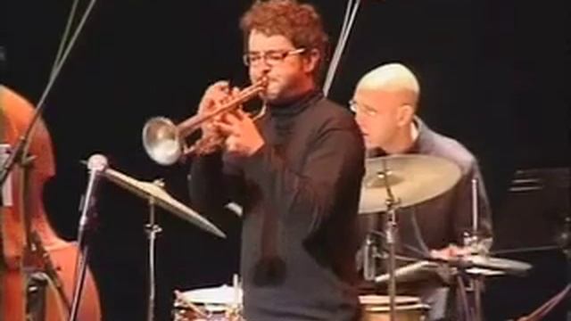 Sedajazz Swing Band - String of Pearls смотреть онлайн