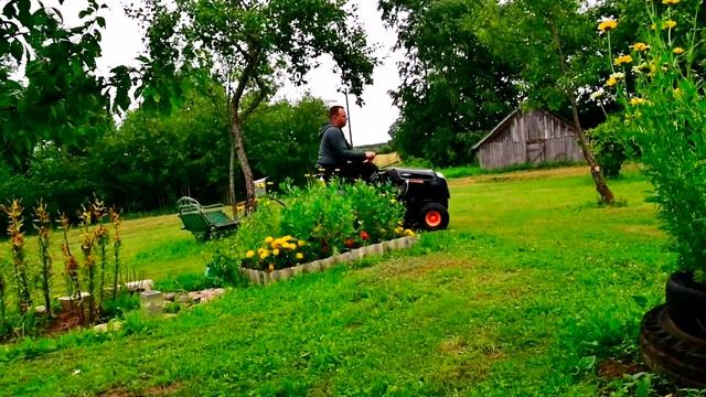 косим траву в деревне лето 2020г. смотреть онлайн