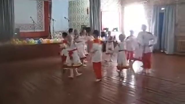 Чувашский танец Чаваш адизем Дети Чувашии смотреть онлайн