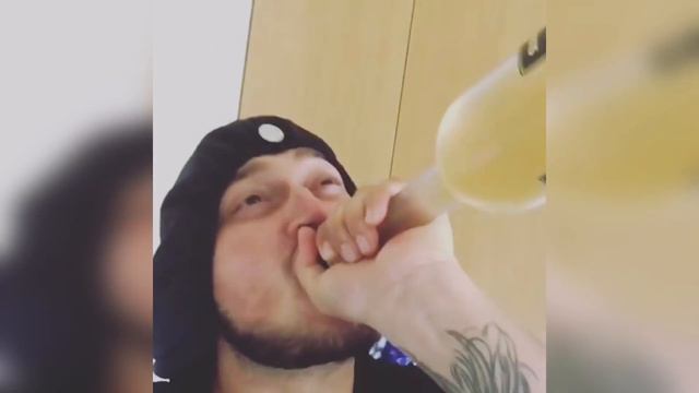 Корреспондент Радужный Каждый переносит расставания по своему.😁 смотреть онлайн