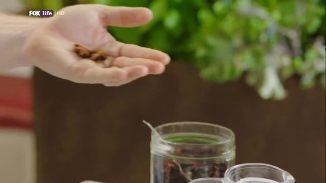 Ep.14 – Лимонад из клубники, каркаде и бадьяна - Рецепт от Джейми Оливера смотреть онлайн