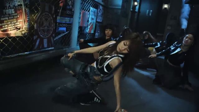 [MV] HyunA(현아) _ Change (Feat. Jun Hyung Yong(용준형) From BEAST)