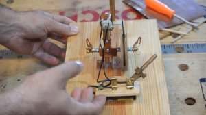 Модель корабля на вёслах: как сделать плавающую модель корабля с моторчиком.