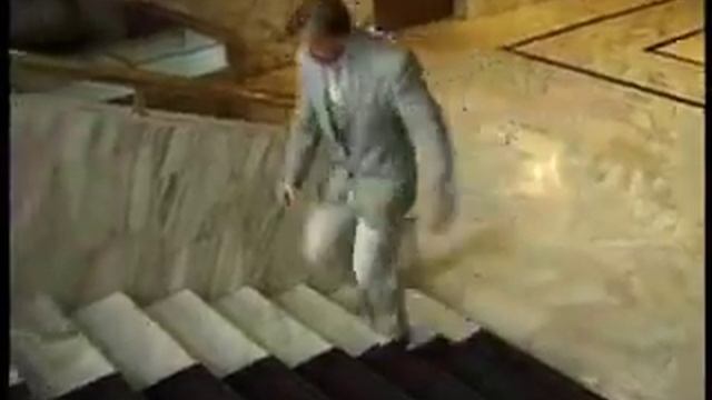 Андрей Лапин идет на лекцию Юмор смотреть онлайн