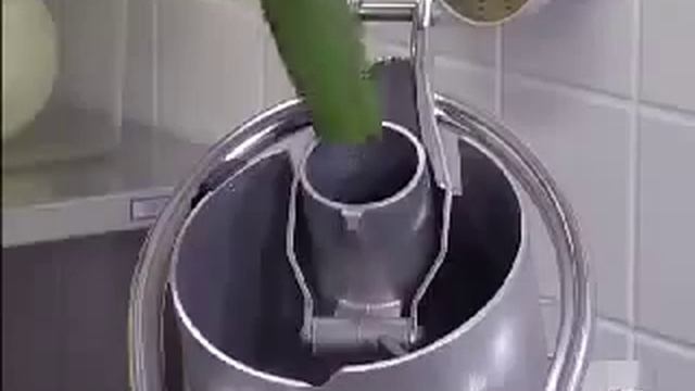 Нарезка огурцов ломтиками 1 мм_RG Hallde_Cucumber slicer 1 mm_ROVABO смотреть онлайн