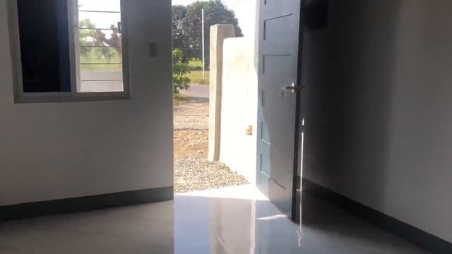 4 units Apartment (budget friendly) смотреть онлайн