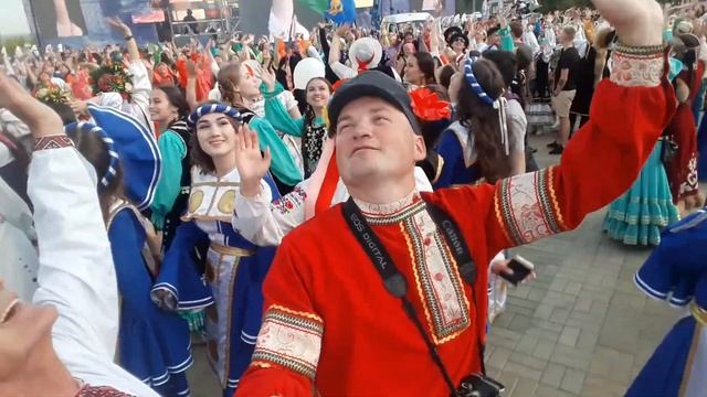 Сердце Евразия 2019 Праздник национального костюма смотреть онлайн