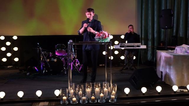 Явление Божьей славы (часть 1). Брат Роман, апрель 2017 смотреть онлайн