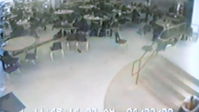 Columbine Cafeteria Footage Colorized 1999 смотреть онлайн