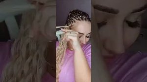 афрокудри Ариель  самой себе ???