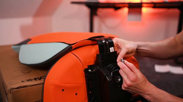 Recaro Rae Unboxing - Aufbau & Montage + Kurzer erster Eindruck des Made in Germany Gaming Stuhls смотреть онлайн