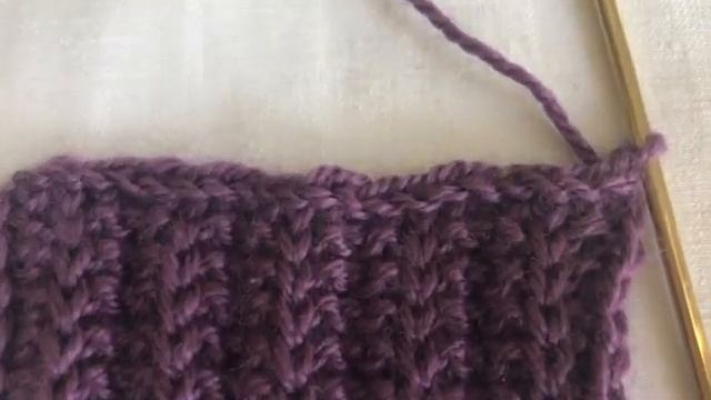 Сиреневый шарфик. Красивая обвязка и ровный край. смотреть онлайн