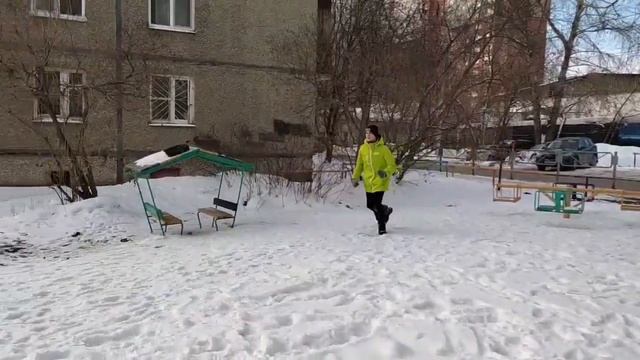 ДЕЛАЮ БОКОВОЕ САЛЬТО НА НОГИ (ПОПЫТКАМИ) | ПАРКУР | САЛЬТО смотреть онлайн