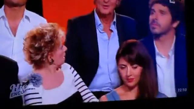 Lisa Angell,chante "méditerrannée",dans hier encore du 14/09/2013 смотреть онлайн