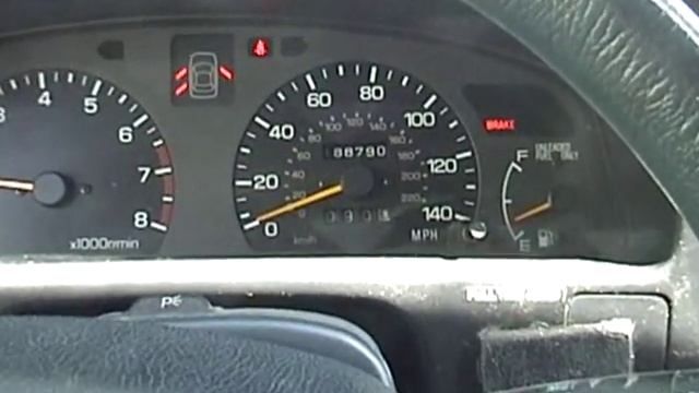 Subaru Legacy (1990) parts car, engine running, and discussing project смотреть онлайн