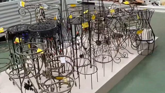 Эпицентр - подставки для цветов смотреть онлайн