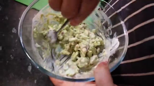 Mini Vegan Soft Shell Tacos with Homemade Guacamole | From The Galley #16 смотреть онлайн