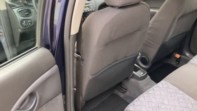 Ford Focus 1.4 Ambiente смотреть онлайн