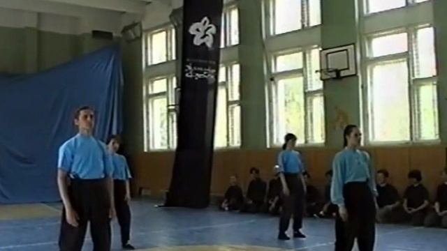 КЛУБ ЮН ЧУН "ЖЕЛЕЗНАЯ ФЛЕЙТА"ПОКАЗВТЕЛЬНЫЕ ВЫСТУПЛЕНИЯ 1992г. смотреть онлайн