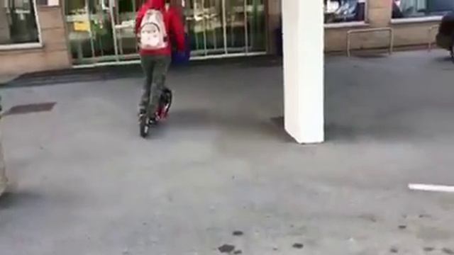 Yedoo kickbike scooter soo fun смотреть онлайн