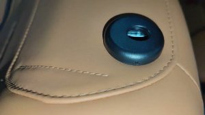 Как снять передний подголовник на Haval Jolion