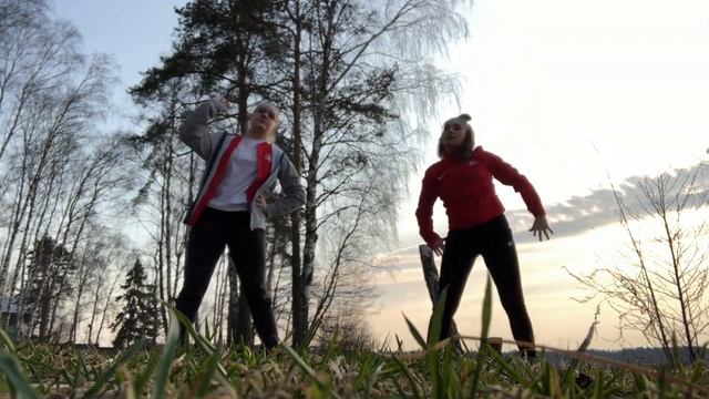 Утренняя зарядка.Легкий (базовый) уровень. смотреть онлайн