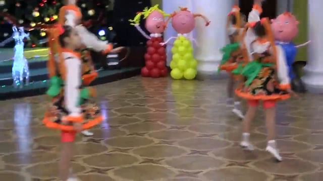 Искры шоу "Балалайку в руки возьму" смотреть онлайн