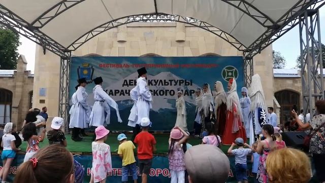 Танцевальный ансамбль "Юность Кавказа" смотреть онлайн