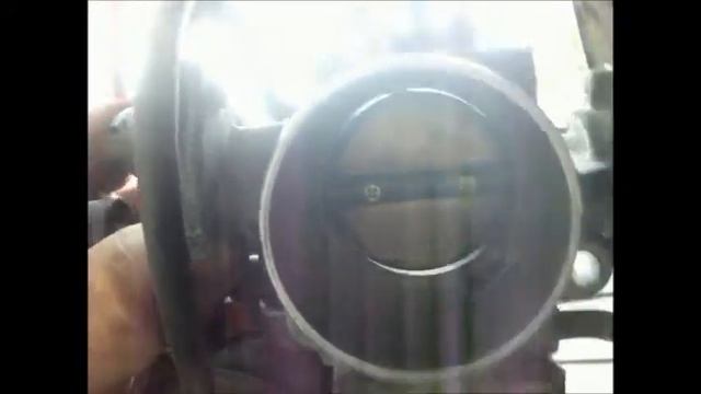 Чистим дроссель TOYOTA RAV 4 смотреть онлайн